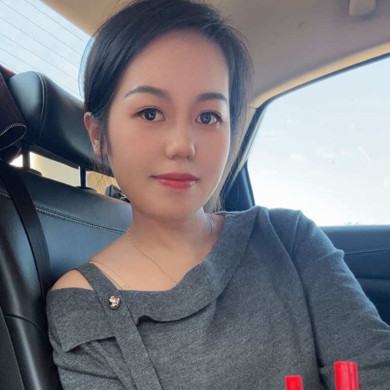 吴静的第一张照片--吉林闪婚服务中心