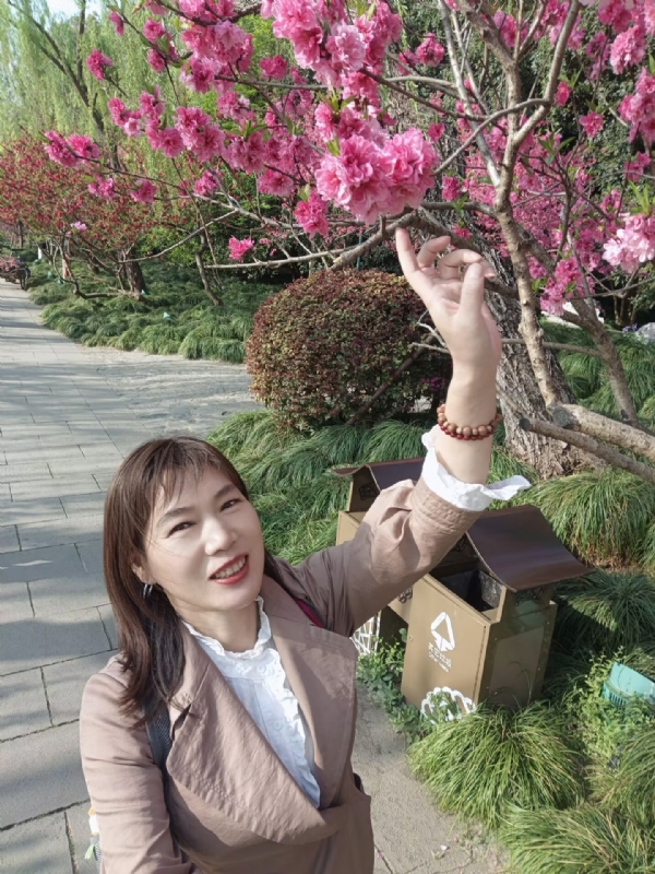 丽娜的第四张照片--吉林闪婚服务中心